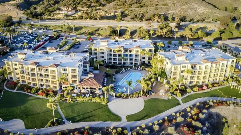Dolphin Bay Resort And Spa ピズモ・ビーチ エクステリア 写真